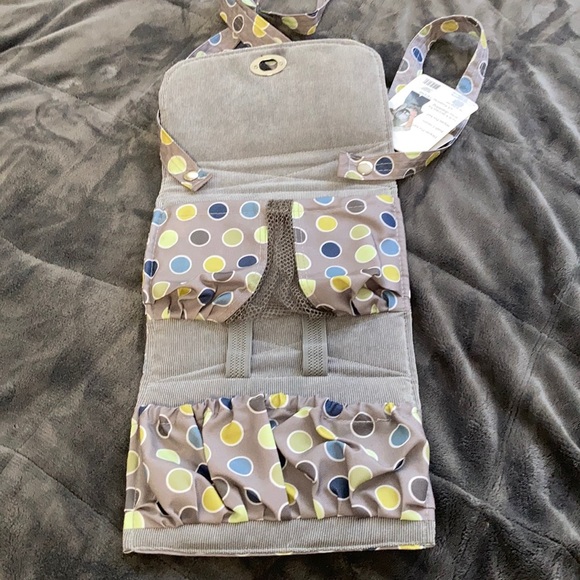 Lilly Bit diaper clutch/crossbody. Wear it 4 ways with adjustable straps! - Picture 3 of 4